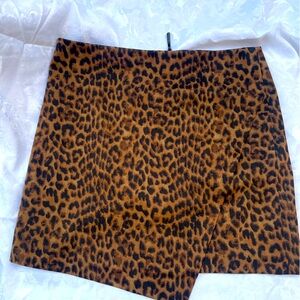 Ann Taylor Animal Print Asymmetrical Short Skirt Size 12 Stretch Wool Blend